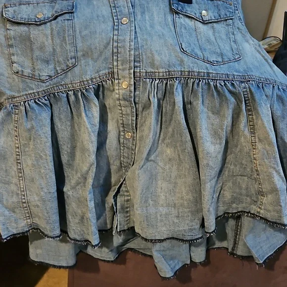 Free People Dylan Babydoll Shacket Snap Front High Low Hem Chambrey Size Sm NWT - Picture 10 of 16